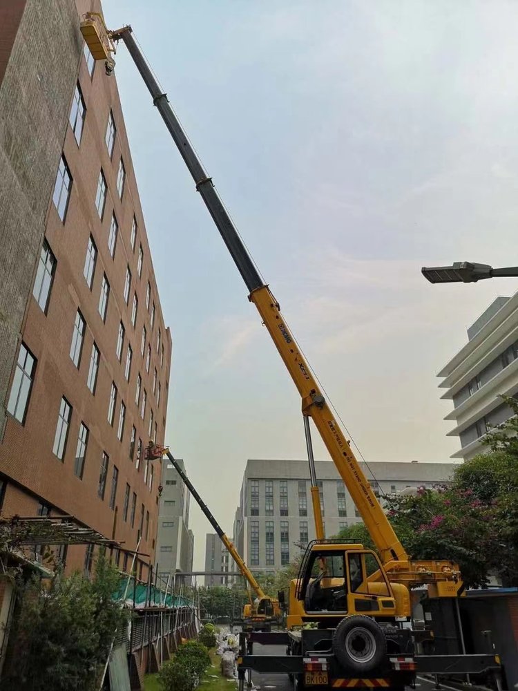 东兴汽车吊出租哪家好，选择最靠谱的服务商指南