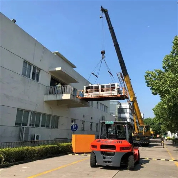 东兴小型吊车出租电话