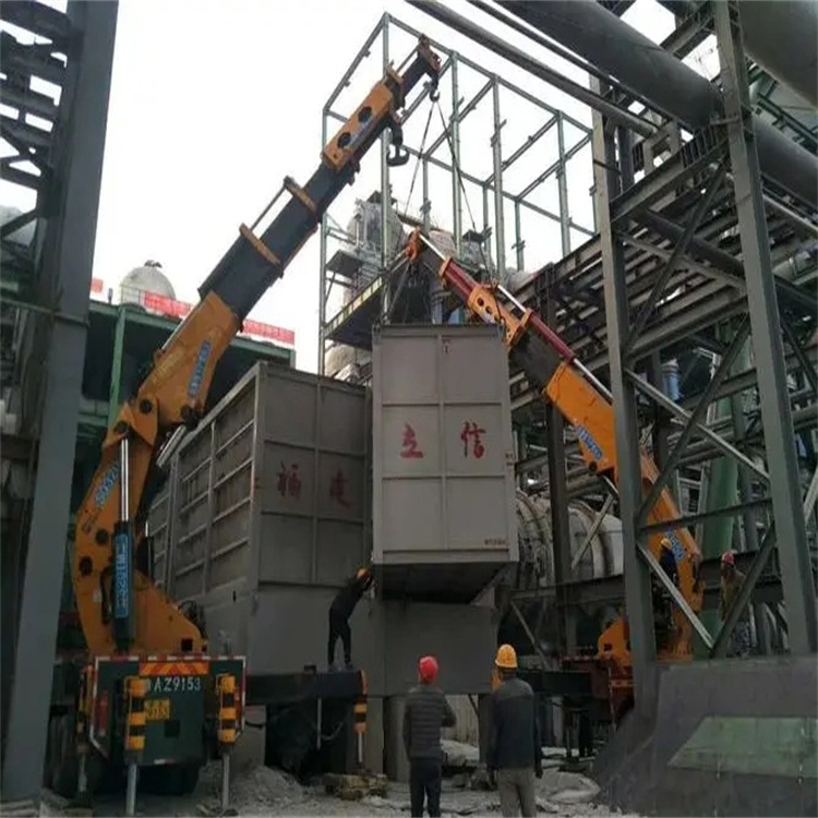 东兴折臂吊车租赁电话