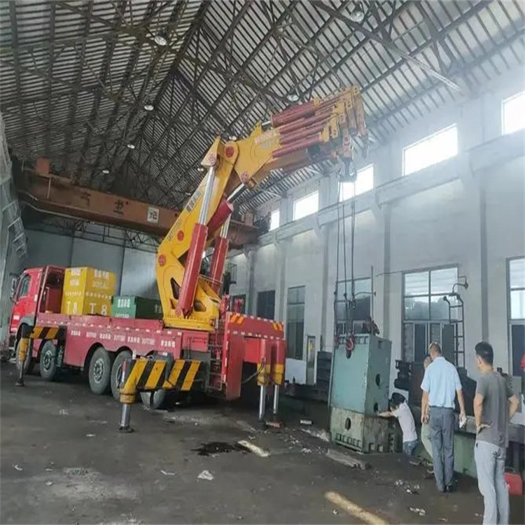 东兴速查！附近自卸吊车租赁电话及租赁全攻略