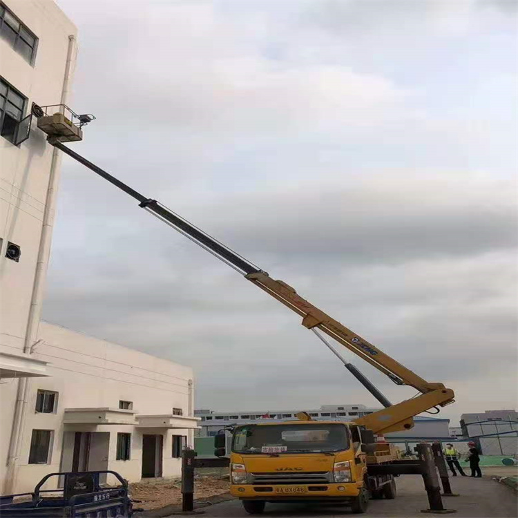 东兴附近高空车出租|市政施工/设备安装专用|随叫随到|亿立达设备租赁