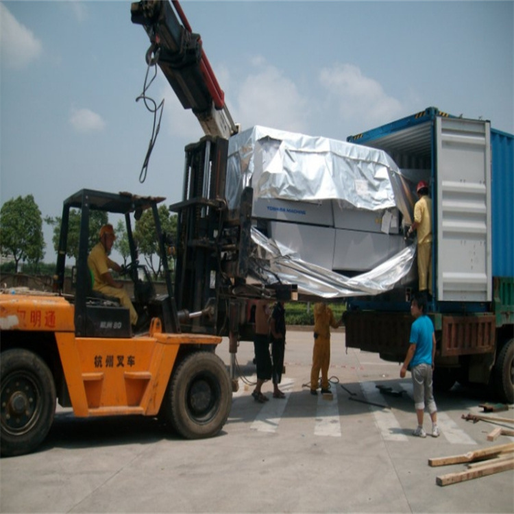 东兴专业吊车出租多少钱