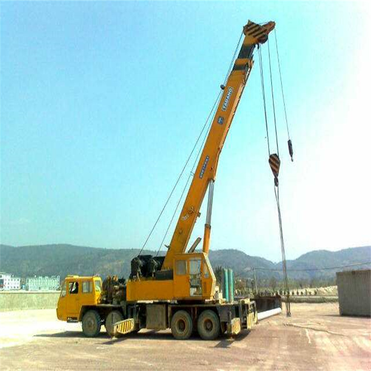 东兴小型吊车出租价格是多少